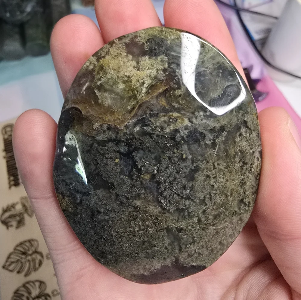 Moss Agate Crystal Palm Stone